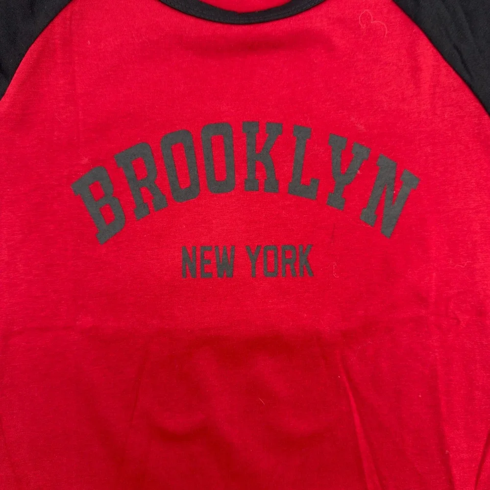 NEW Hilinker Womens Brooklyn New York Raglan Long Sleeve Tee Red Black Small